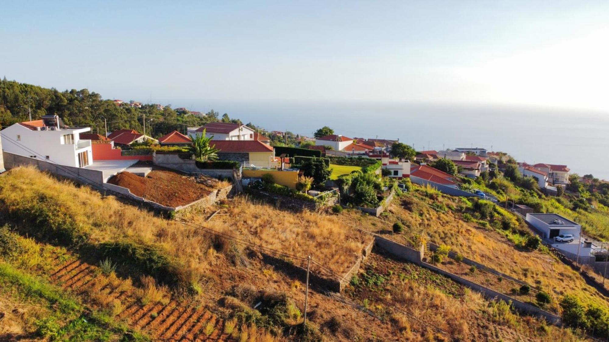 Brand New Private Modern Apartment With Patio And Sea View Calheta  Buitenkant foto