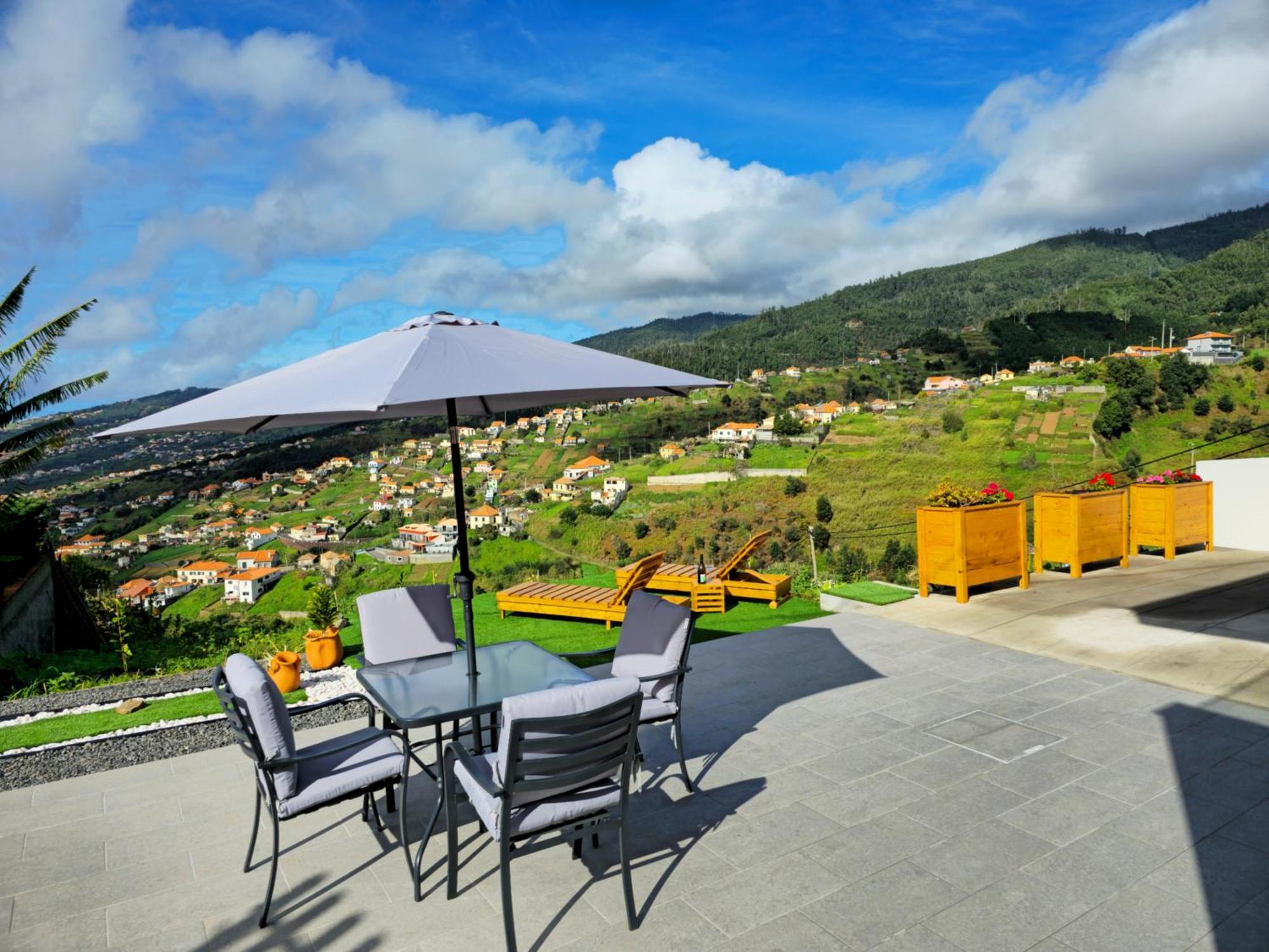 Brand New Private Modern Apartment With Patio And Sea View Calheta  Buitenkant foto
